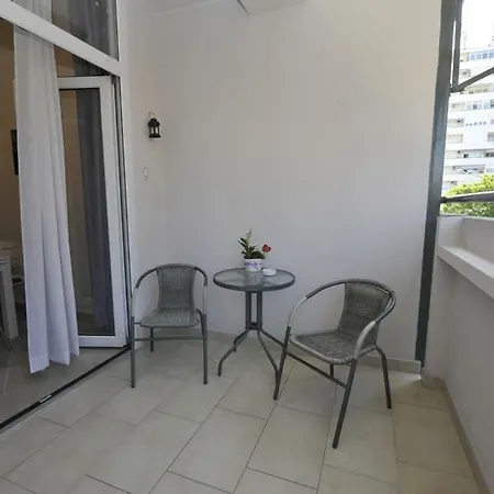 Mirakul Apartman *