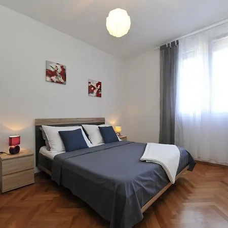 Apartment Mirakul Split