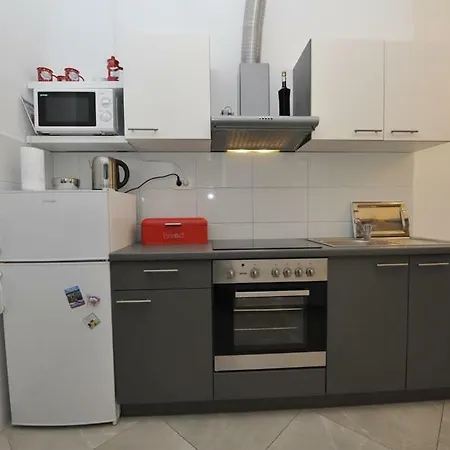 Mirakul Apartament *